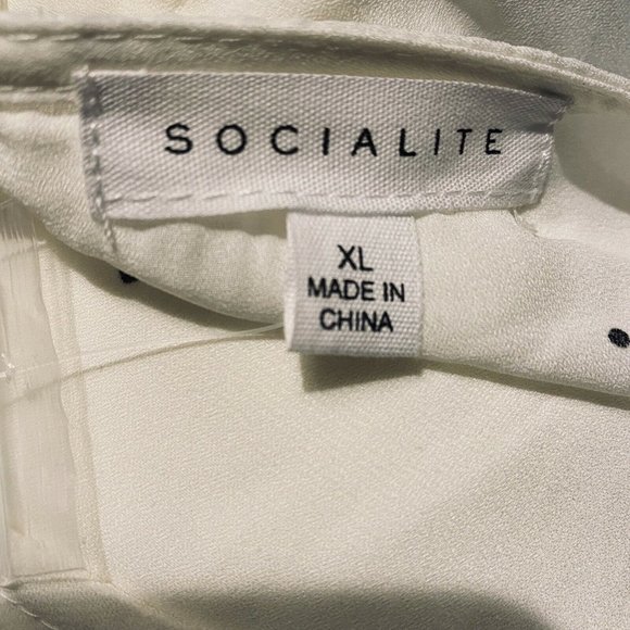 Socialite Tie Front Woven Blouse Polka dot xl - Picture 2 of 3